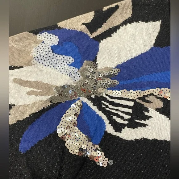 INC Floral Sequence Cotton Short Sleeve Sweater *Like New*. Size M - Picture 4 of 8